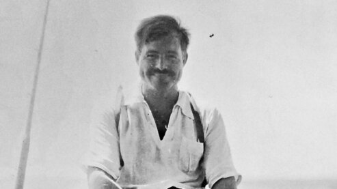 S1487 | “Hemingway and Celebrity”